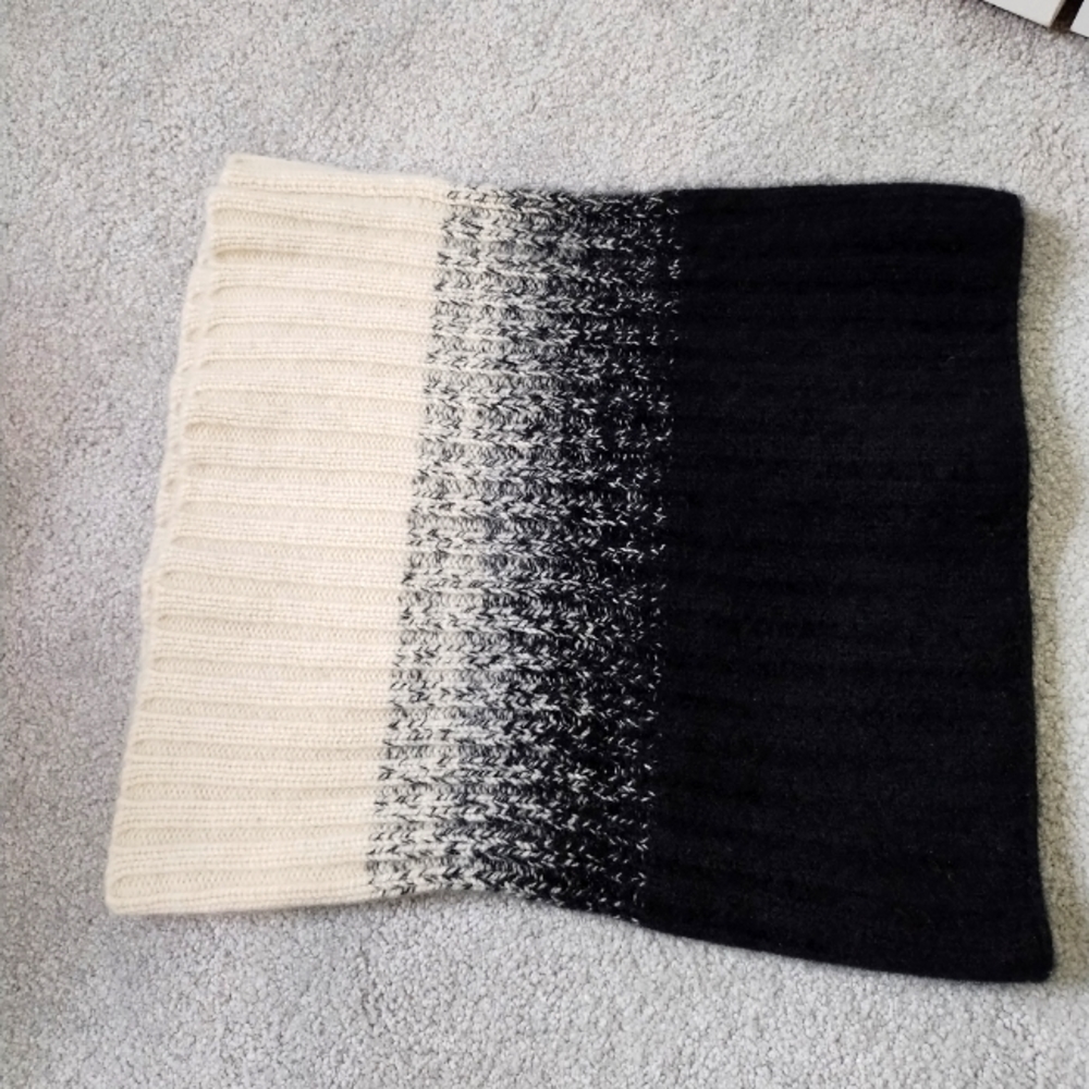 Theory Snood Scarf